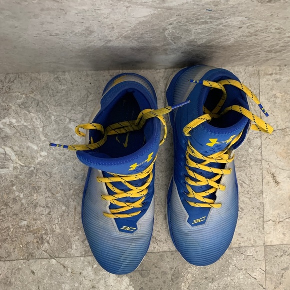 UA Curry 2.5 73-9 - Picture 3 of 5